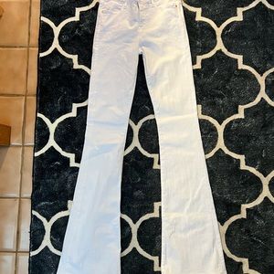 Frame Le Flare jeans.  Size 25. Gently worn once/twice.   (Leg length is long)